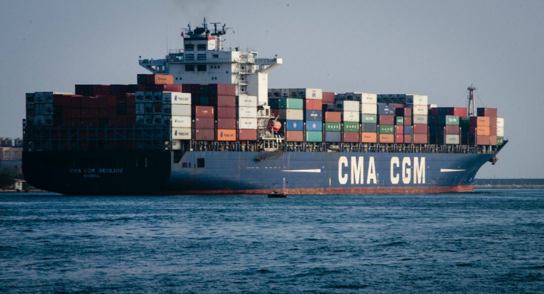 Fret Maritime - Porte-conteneurs - Container - Navire - Bateau (Licence usage commercial libre Unsplash)