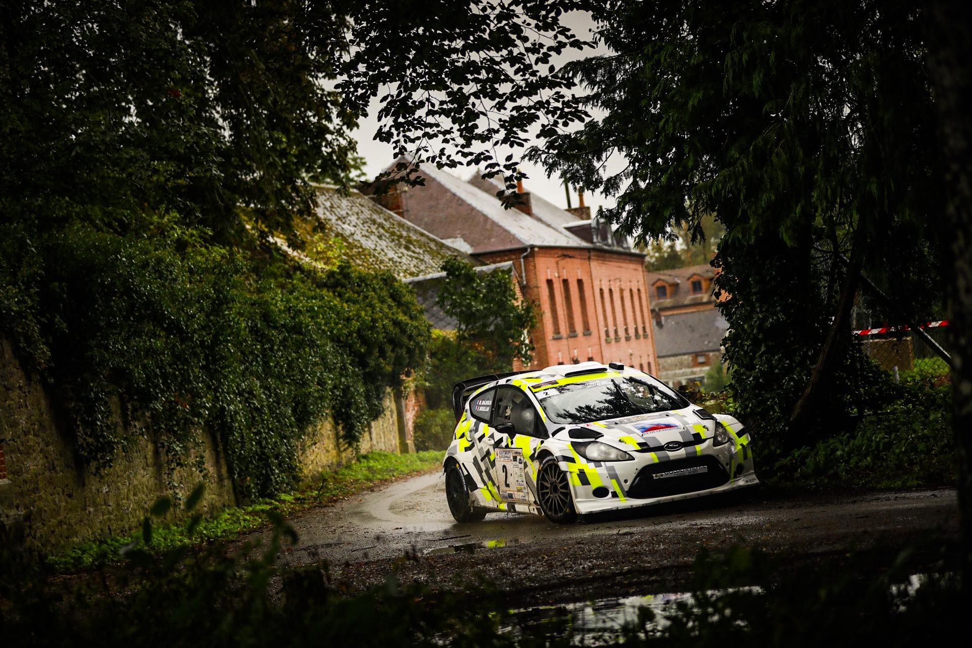 Farouk Moullan prend l’eau à Charlemagne Oovango