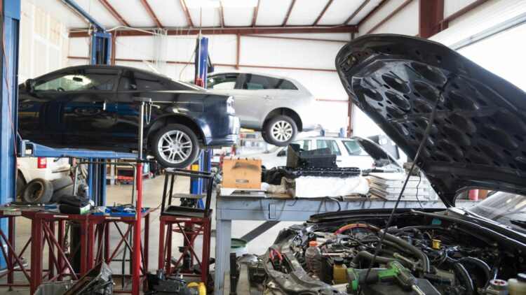 Pénurie de pièces détachées dans l'automobile : Sur des gammes assez  vendues, ce n'est pas justifiable, fustige un carrossier