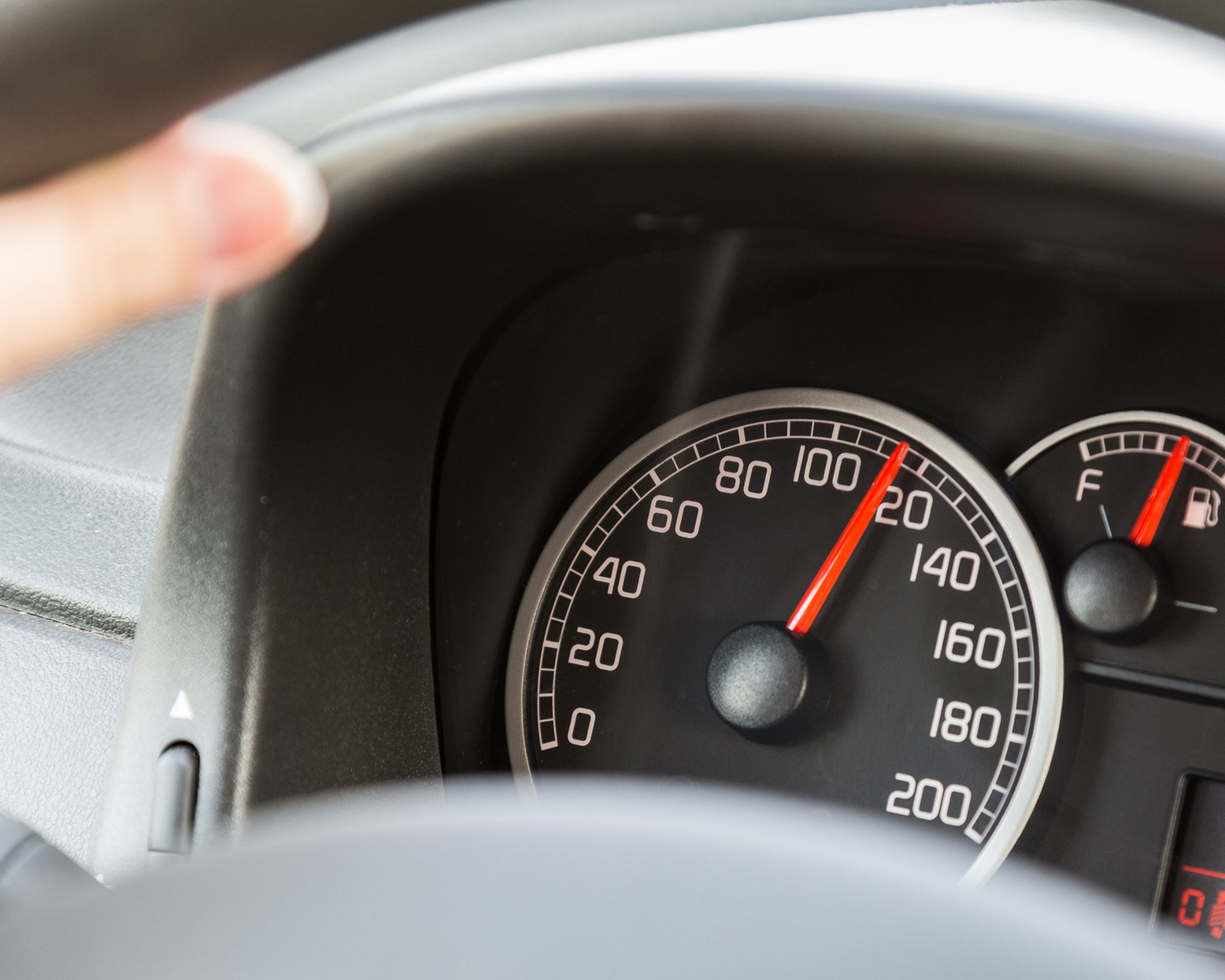 Quelle est la vitesse minimum autorisée sur une autoroute ? - Oovango