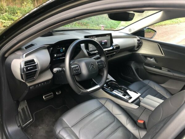 Citroën C5X -interieur-chauffeur