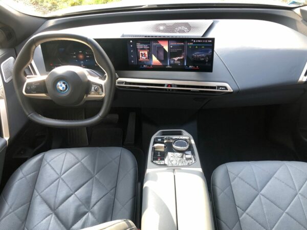 BMW iX M60 intérieur